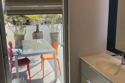 Image de Escale 52 Aix Les Bains vacances et cures avec terrasse en centre ville