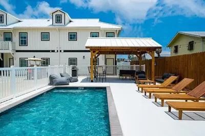 Image de Coastal Chic Villa #5 - Comfortable King Beds