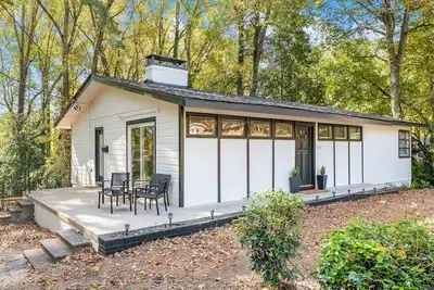 Image de Perfect 5br By Campus | Game Room + 2 Kitchens