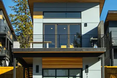 Image de River West Home with Stunning Views - Walk Everywhere!