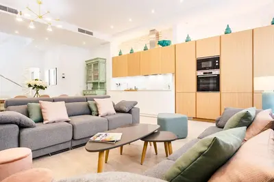 Image de Superbe maison de 6 chambres, 7 salles de bains et 2 terrasses dans le centre historique de Séville