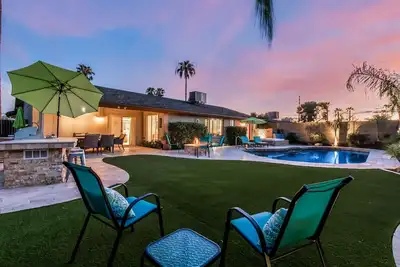 Image de This house is a 3 bedroom(s), 2 bathrooms, located in  Glendale, Az.