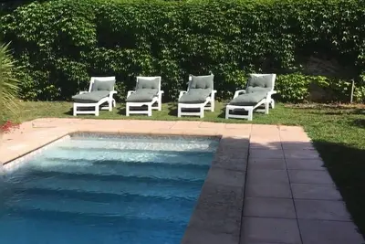 Image de New Provençal Mas with air-conditioned swimming pool, sleeps 8