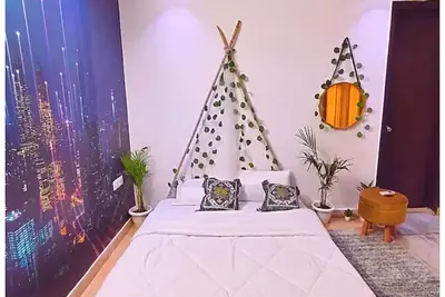Image de Green Theme room with Terrace in 3bhk near Saket
