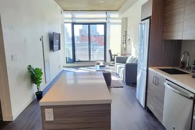 Image de Central condo downtown