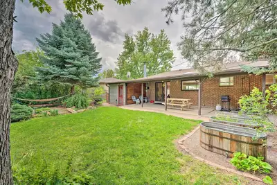 Image de < 3 Mi to Pearl St: Home w/ Large Yard in Boulder