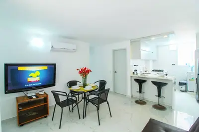 Image de Apartamento con Balcón - Cerca al Mar