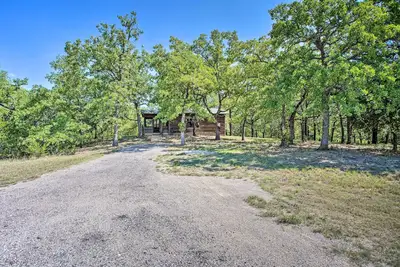 Image de Cozy, Secluded Davis Cabin on 60 Wooded Acres