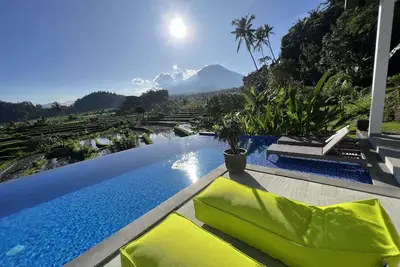 Image de A Romantic Gateaway Villa With The Best View Of Bali