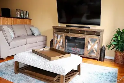 Beautiful, Spacious, Private Oasis w/ FirePlace