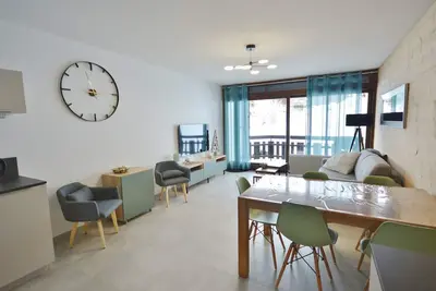 Image de Appartement Rénové - 6 Pers, Pied des Pistes, Morzine, Proche Téléphérique, Balcon Sud