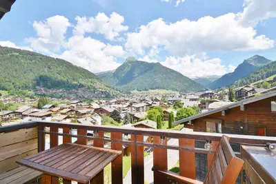 Image de Appartement T4 spacieux à Morzine, 3 chambres, parking, balcons, linge inclus