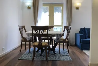 Elegant sunny home in central jerusalem