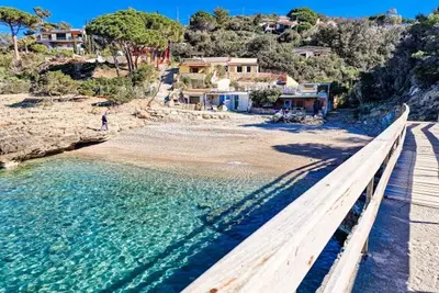 Appartement \"Villa Galatea La Conchiglia\" avec vue sur la mer et terrasse privée.