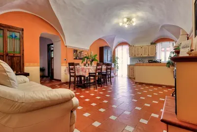 Image de Typical Ligurian home with 90-square-meter terrace Citra 008022-lt-0045