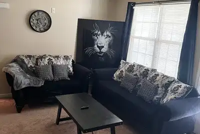 Image de Peaceful & convenient location fully furnished one bedroom