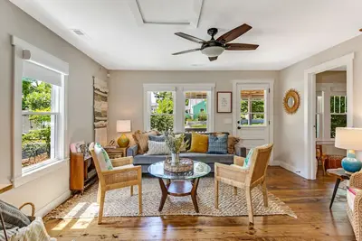 Image de Cozy Cottage Near Downtown w/ No Cleaning Chores