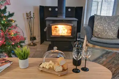 Image de Sheldon Chalet 2 chambres borde de l'eau avec spa privé