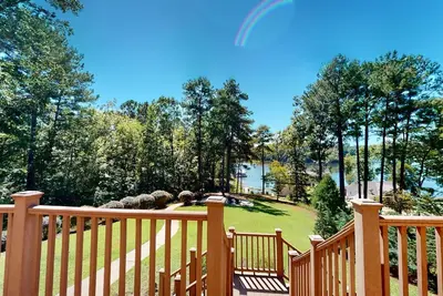 Image de Lake Tuscaloosa game day ready & Family fun in Northport!