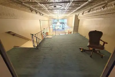 Image de Loft apartment in historic district. Across from historic Tabernacle!