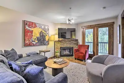 Image de Main Street Frisco Condo w/ Private Patio!