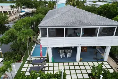 Image de Mermaid House! Pool, Dockage, Outdoor Bar!