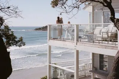 Image de Beach House | Upstairs