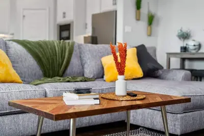 Image de Poolside Noble House Close to Magnolia & Baylor!