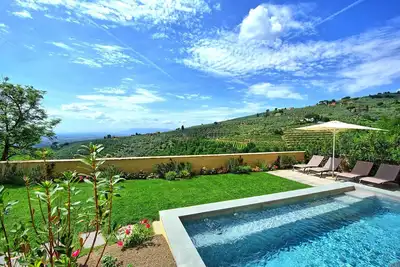 Image de Maison de vacances privée avec Wifi, piscine privée, climatisation, Tv, vue panoramique, parking