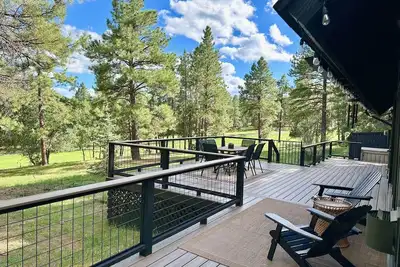 Image de Flagstaff Bogey Inn! A-Frame cabin Golf Course Lot