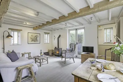 Ostlers Loft -  a Cotswold cottage that sleeps 2 guests