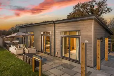 Image de Hawthorne Lodge, 15 Roadford Lake Lodges