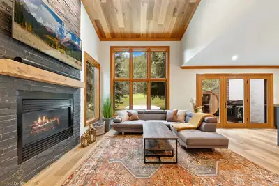 Image de Sleeps 12 w/Hot-Tub & Sauna Right on the gold course! !