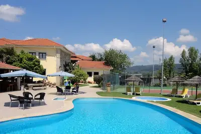 Image de Magnifique Manoir avec 8 chambres, 2 piscines et court de tennis