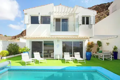 Image de Maison de vacances 'Casa el Quijote' avec vue sur la mer, piscine et Wi-Fi