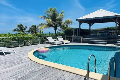 Image de Nymphea villa de prestige sur les hauteurs de la baie orientale!