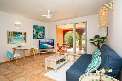 Image de Blue Bay apartment, close to shops and Orient Bay beach