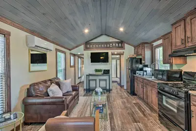 Image de Morganton Tiny Home < 5 Mi to Blue Ridge Lake