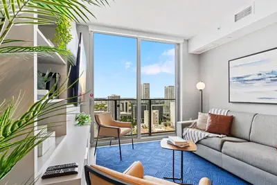 Image de Downtown Oasis 1br Condo w Views, Pool, Gym Access