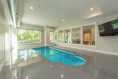 Image de Modern Pet Friendly Lakefront Retreat w/ Pool