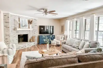 Image de Walk 2 Shore, Boat Ramp, Pool Table, Shuffleboard, Fire Pit, Wifi, Pet Friendly