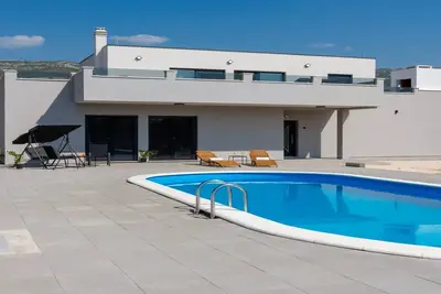 Image de Villa Infinity - Six Bedroom Villa with Swimming Pool and Hot Tube