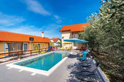 Image de Villa Vesna - Five Bedroom Villa with Swimming Pool