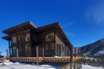 Image de Hoosier Bunny Mine Mountain Chalet