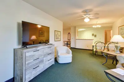 Image de Cozy Pigeon Getaway, Close to Public Beaches!