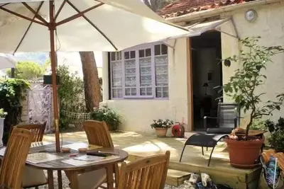 Image de A 50 m de la mer, accès en face de la maison