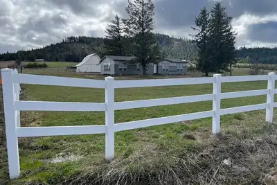 Image de Ranch House and Barn 5 minutes from Cda Lake