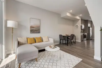 Image de *Modern* 2bdrm Close to Airport & Major Highway