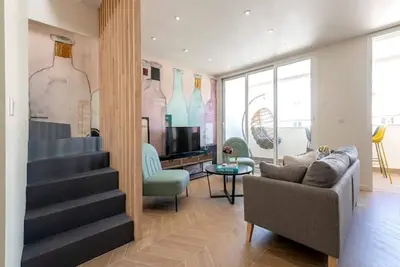 Image de Riviera Goose • Palm Renovated 2br in Cannes Center, Steps to Beaches & Palais