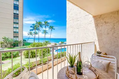 Image de Bright Oceanview Studio Steps to Beach West Maui